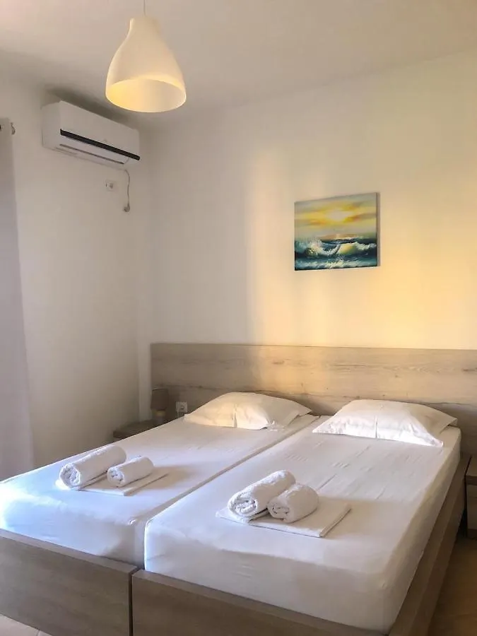 ***  Vila Gjoni Hotel Sarande Albania